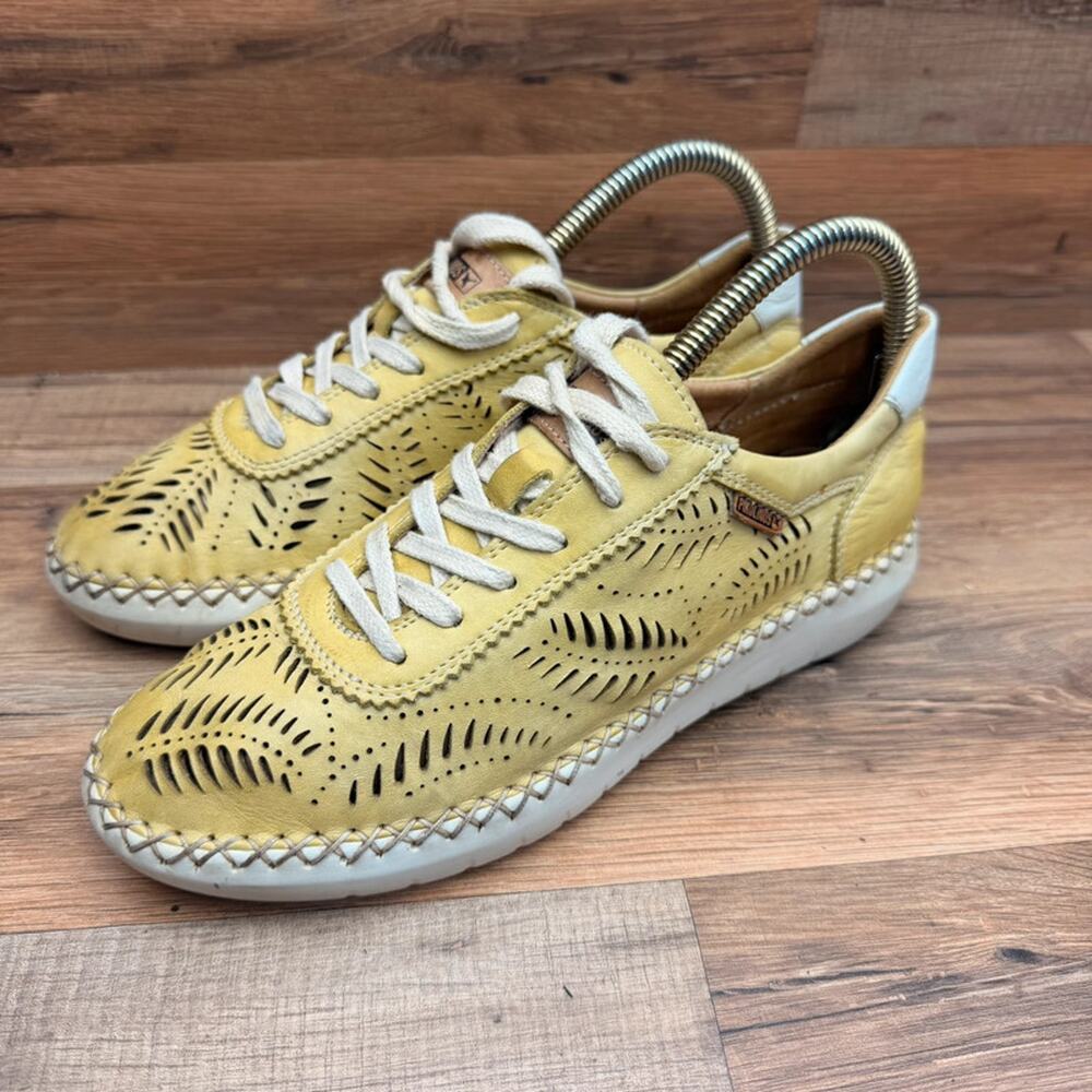 Pikolinos Mesina Womens EU 38 US 8-8.5 Sneakers Perforated Tan Leather Bamboo”